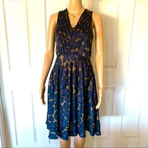 BANANA REPUBLIC-Beautifully made, tailored dress